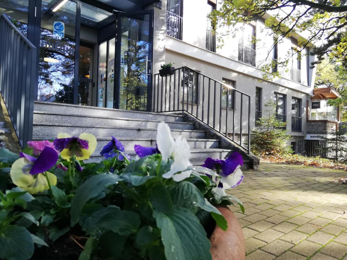 Hotel Therapia 페치 외부 사진
